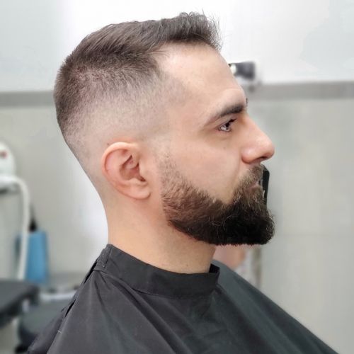 Corte de pelo y arreglo de barba