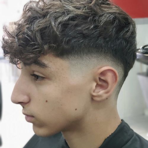 Detalle modelo de corte juvenil